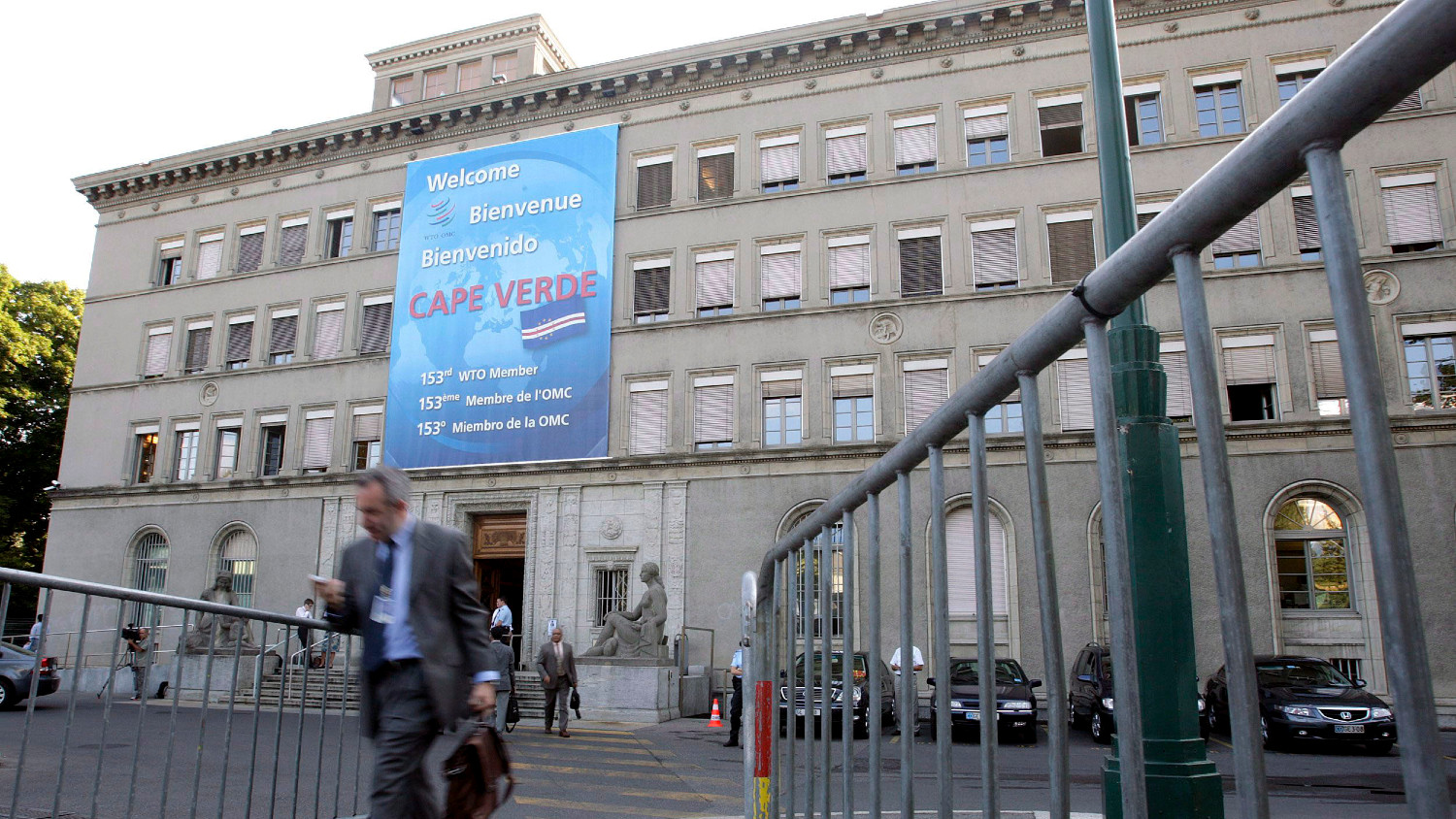 Asaf kao Ajnštajn: Odgovor profesora epidemiologije Zorana Radovanović na članak dr Zorke Vukmirović 1