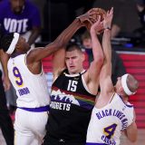 Denver pobedio Lejkerse, dobra partija Jokića 7