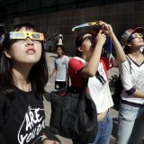 SAD ukinule vize za više od hiljadu kineskih studenata 12