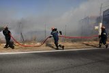 Hiljade domova blizu Atine evakuisane zbog velikog požara 4