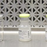 Zvaničnici SAD upućuju da treba biti pripremljen za distribuciju korona vakcine do 1. novembra 4