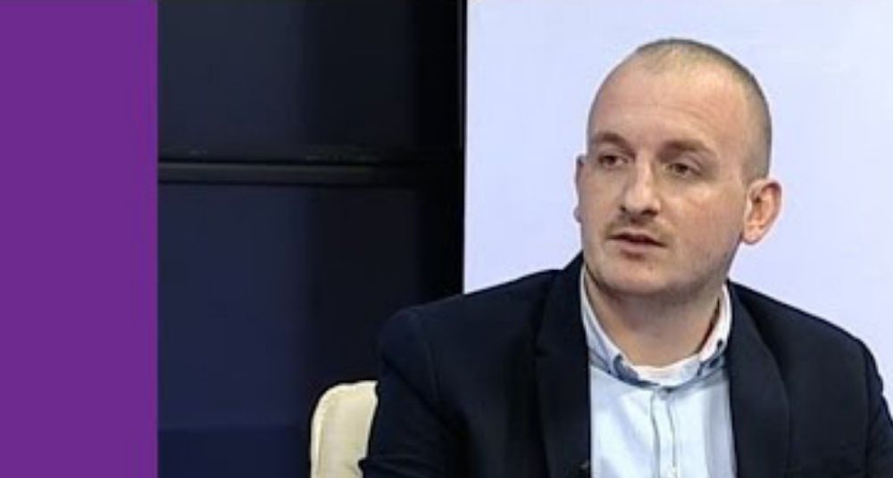 Niko ne mrzi Srbiju kao lažne patriote 1