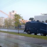 Beloruska policija vodenim topovima rasterala demonstrante u Minsku 3