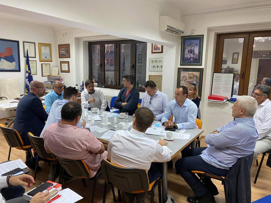 Živković: Na sastanku opozicije dogovoren izlazak na izbore u više ideoloških kolona 1