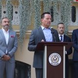 Grenel poručio građanima Srbije: "Držite nas za reč" 7