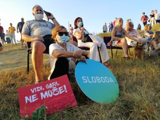 Trbina u NS: “Vidi, Gari, ne može!”(VIDEO, FOTO) 2