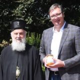 Vučić sa Irinejem razgovarao o Kosovu 10