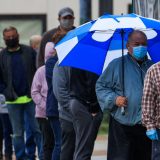 Britanija podigla nivo upozorenja na korona virus 8