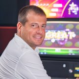 Lepe vesti iz Novog Sada - Nenad Lalatović ne zaboravlja prijatelje sa kojima je odrastao 11