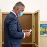 Đukanović: Zvanični Beograd se u Nikšiću ponaša kao da ide u Kosovski boj 14