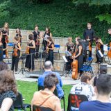 Ponoćni koncert orkestra Muzikon 25. septembra na terasi Kvake 22 2