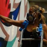 Osam umetnica slika murale na fasadama Dorćola 1