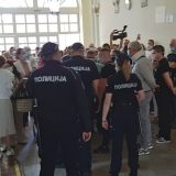 Protest građana uoči javne rasprave o Ling Longu 11