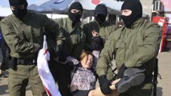 Desetine uhapšene u Minsku na demonstracijama protiv Lukašenka (FOTO) 4