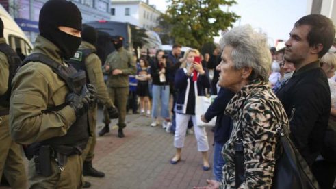 Belarus Protests Desetine uhapšene u Minsku na demonstracijama protiv Lukašenka (FOTO) 8