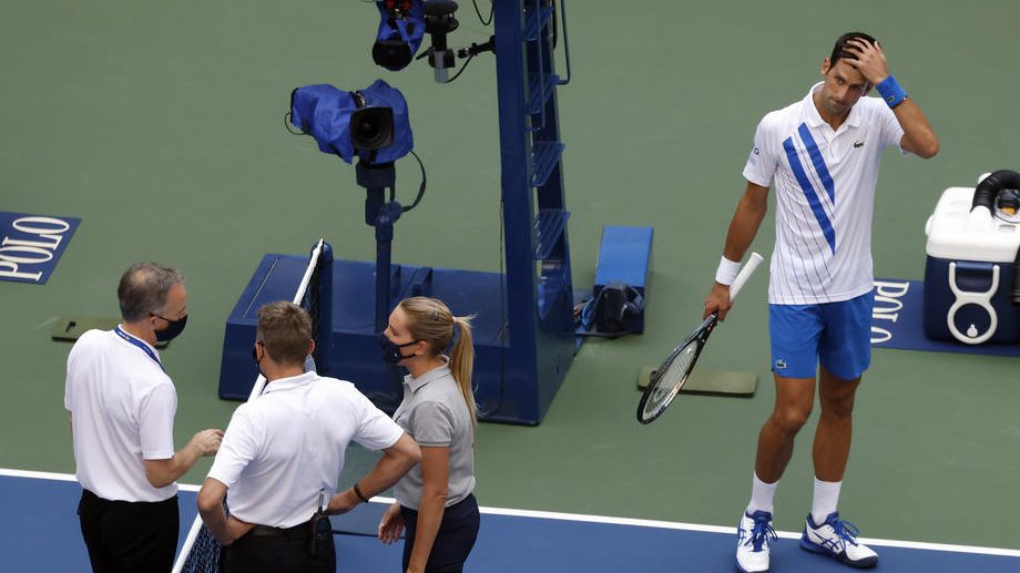 Đokoviću kazna od 10.000 dolara 1