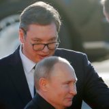 Grupa srpskih intelektualaca pozvala Putina da Vučiću oduzme ruski orden 12