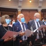 Vučić "skratio" mandat parlamentu i Vladi za 120 dana 13