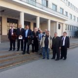 "Sadašnja vlada glumi da nešto radi" 15