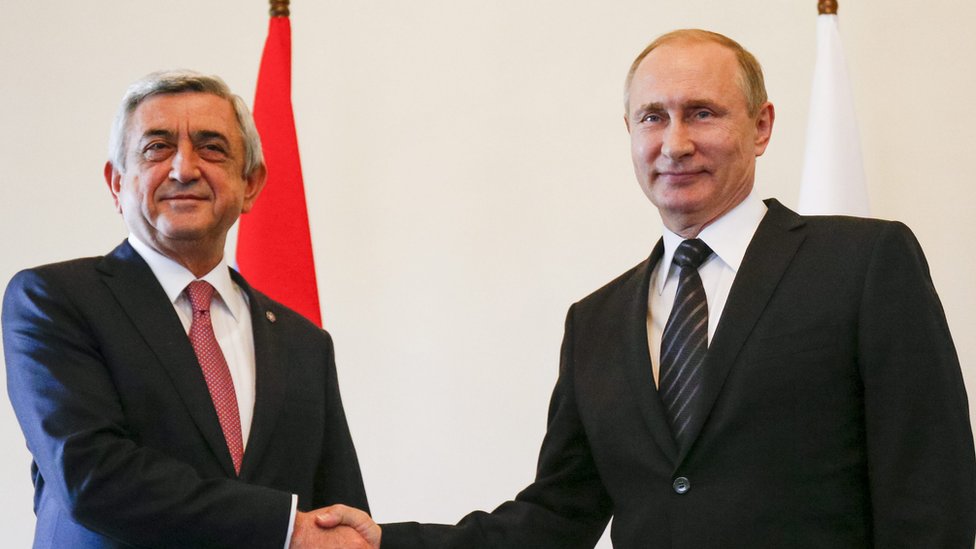 Lukašenko, Milošević, Janukovič: U kojoj meri protesti u Belorusiji podsećaju na druge 3 Serž Sargsяn, Vladimir Putin