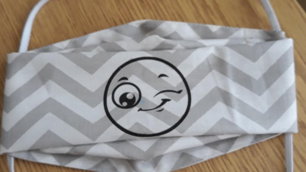 Korona virus: U Beogradu skraćeno radno vreme kafića, rekordan broj novozaraženih u više evropskih zemalja 5 maska, zaštitna maska