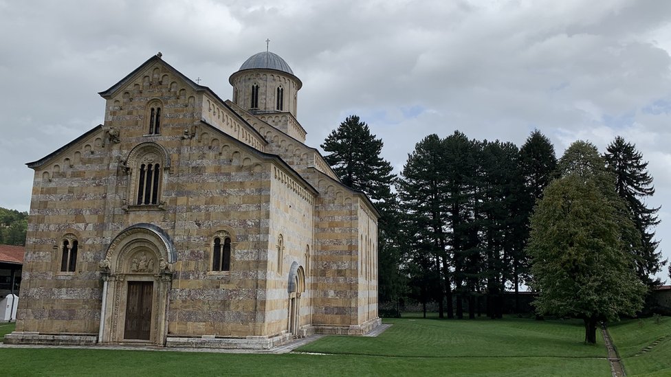 Otac Sava Janjić u Intervjuu petkom: „Nismo primetili promenu posle Vašingtonskog sporazuma" 5 Dečani, oktobar 2020.