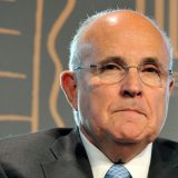 "Vučićev prijatelj i zagovornik bombardovanja Srbije": Ko je Rudolf Đulijani, koji je u poseti Dodiku i Banjaluci? 1