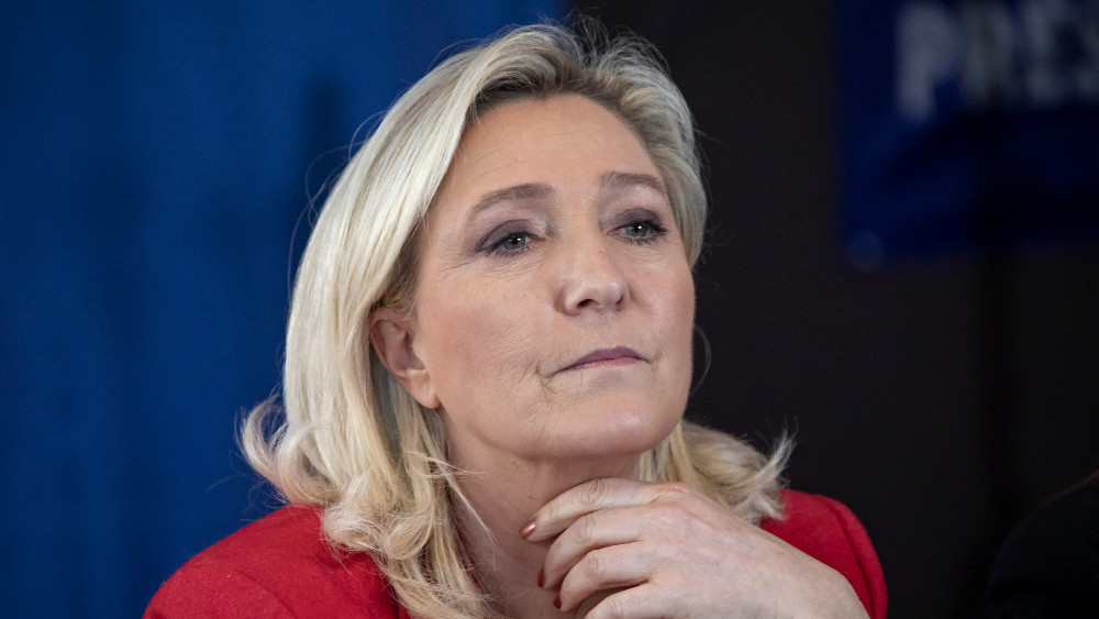 Marina Le Pen u ofanzivi 1