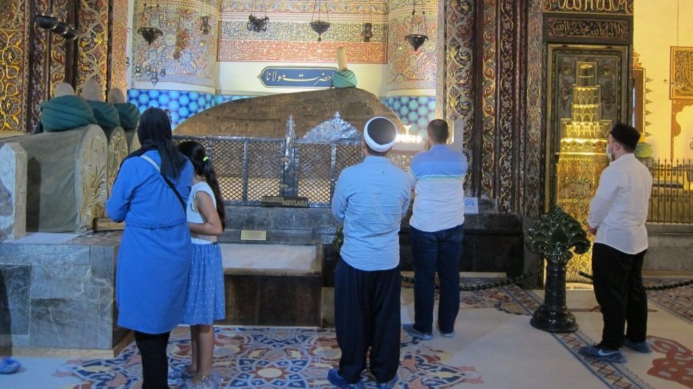 Turska (2): Hodočašće velikom Mevlani Rumiju 1