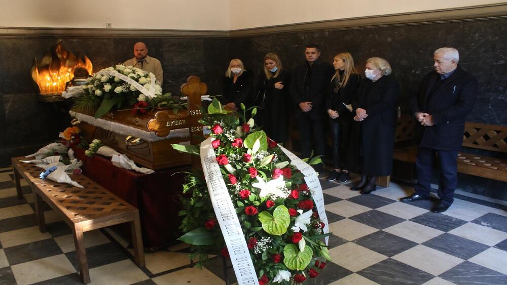 Dušan Mitrović, direktor Danasa, sahranjen u rodnom selu kod Kraljeva 1