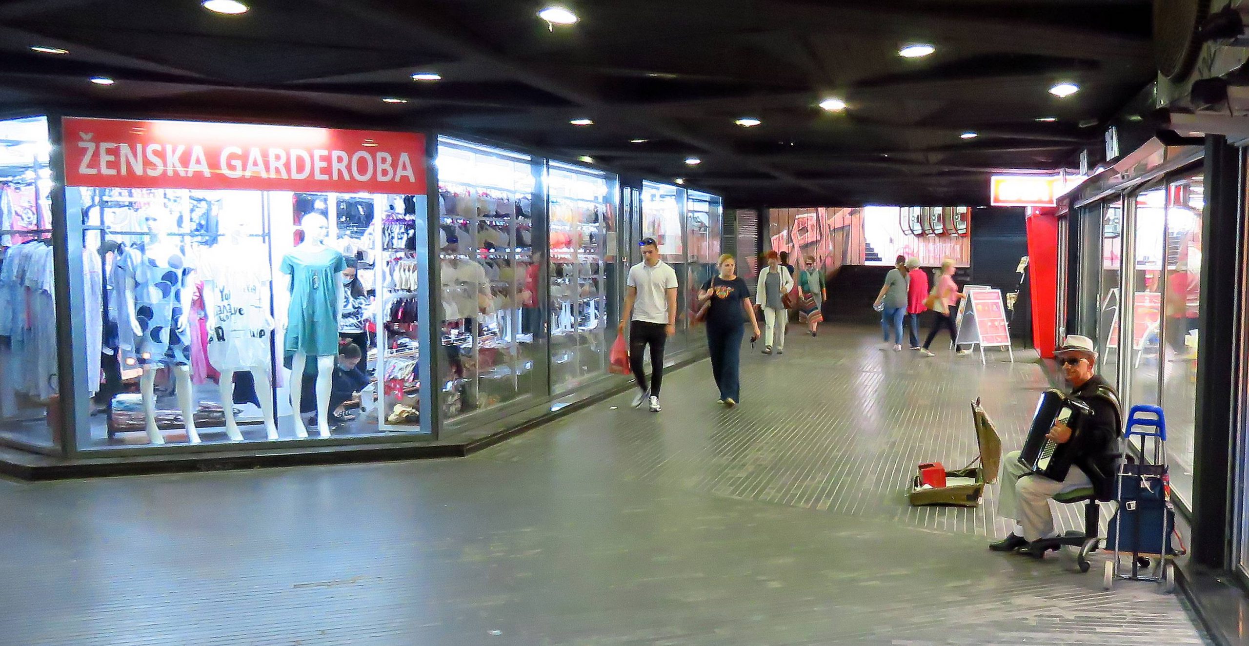 Još 245 novoobolelih, jedan preminuli, na respiratorima 22 pacijenta 1