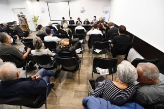 PREDSTAVLJANJE SKUPŠTINE SLOBODNE SRBIJE U NOVOM SADU Skupština slobodne Srbije predstavila mere za poljoprivredu i selo (FOTO/VIDEO) 2