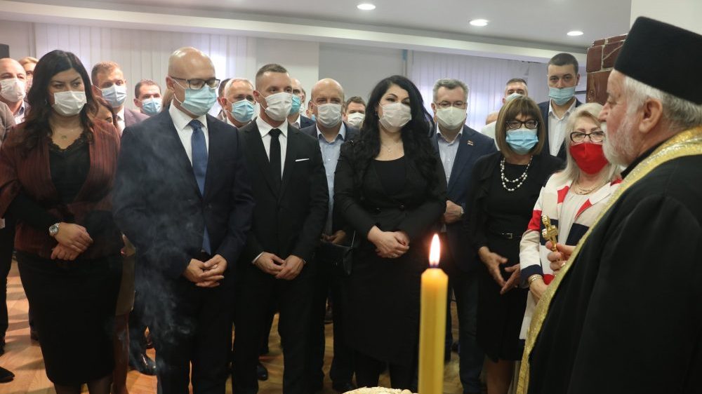 SNS obeležila slavu, domaćin Branislav Nedimović pozvao prisutne da poštuju mere protiv korone 1