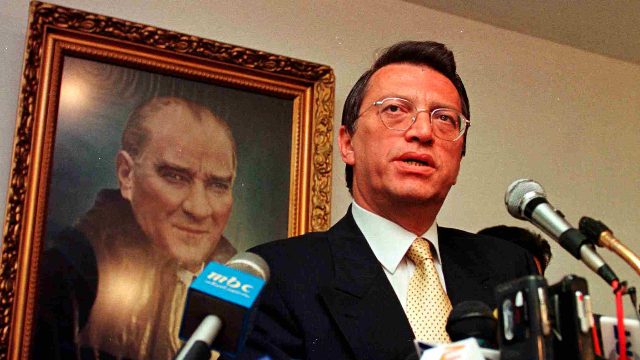 Umro bivši turski premijer Mesut Jilmaz 1