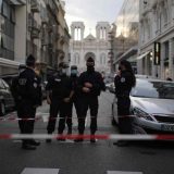 Priveden muškarac osumnjičen da je bio u kontaktu sa napadačem u Nici 12