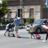 U Zrenjaninu izbledele "zebre" po celom gradu, pešaci na oprezu 8