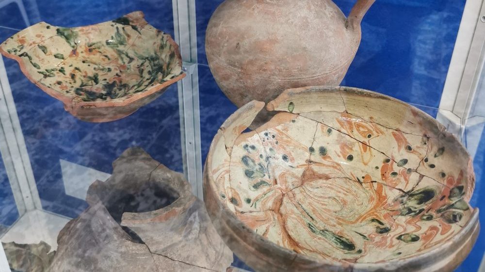 Arheološka izložba predmeta nađenih prilikom iskopavanja 1