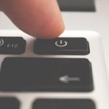 Zrenjanin: Donacija računara za dvoje đaka u Banatskom Karađorđevu 5