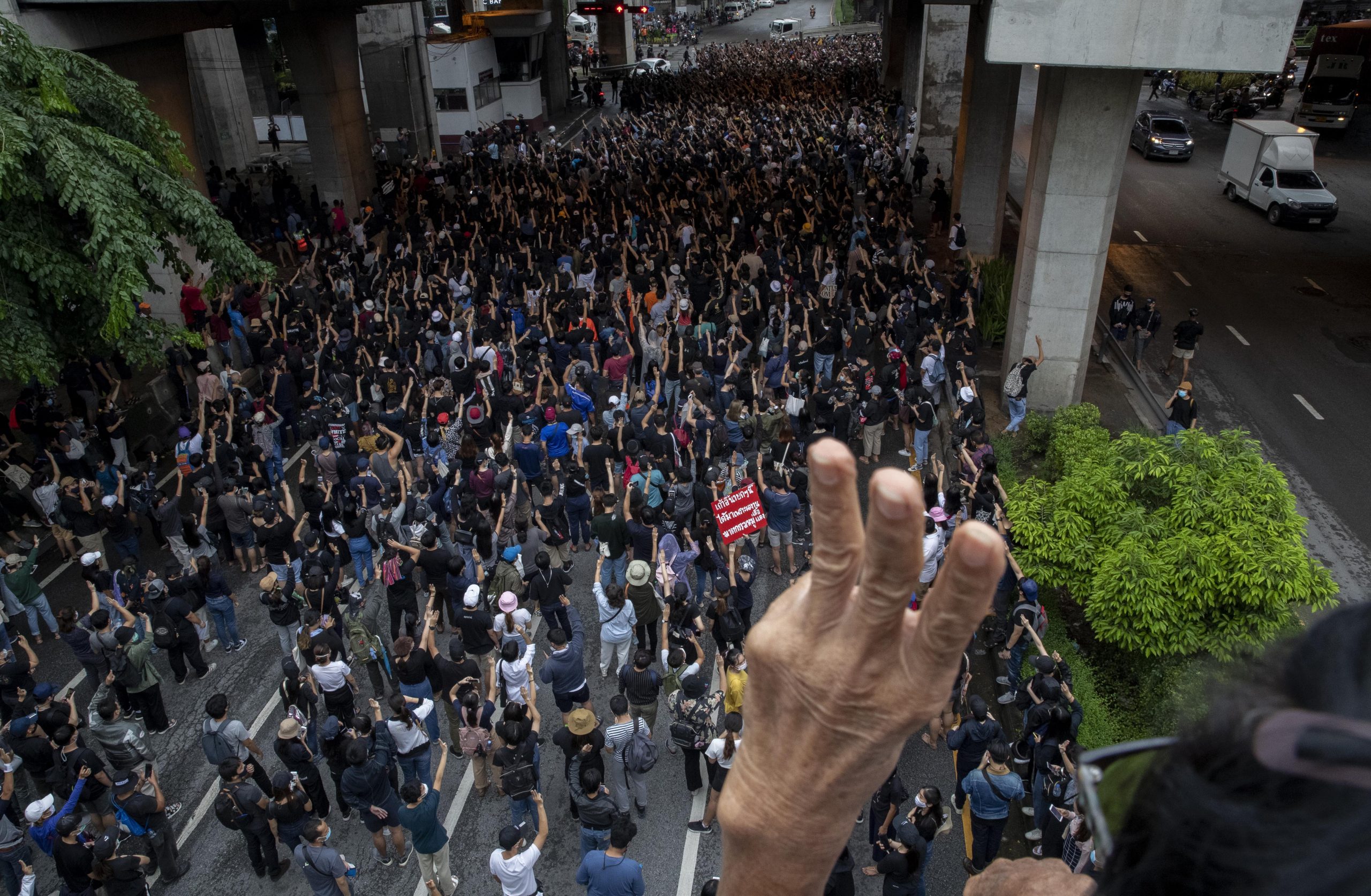U Bangkoku više od 10.000 ljudi na ulicama uprkos zabrani okupljanja 1