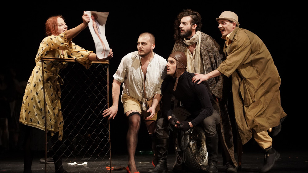 Predstava po čuvenom filmu Etorea Skole 1