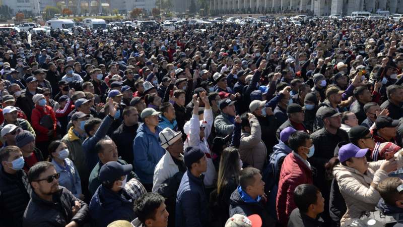 Predsednik Kirgizije proglasio vanredno stanje u glavnom gradu zbog protesta 1