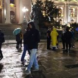 Protest građana ispred Skupštine zbog preporuke da se maske nose na otvorenom 13