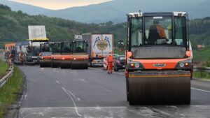 Kredit EIB od 150 miliona evra za obnovu oko 540 kilometara putne mreže u Srbiji 1