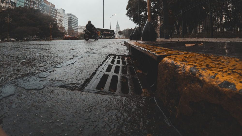 Vesić: Tokom sledeće godine plan za rešavanje problema kanalizacije i vodovoda u Resniku 1