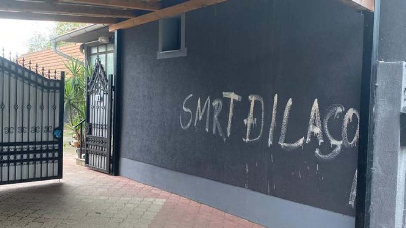 Ispisane pretnje na kući potpredsednika Stranke slobode i pravde 1