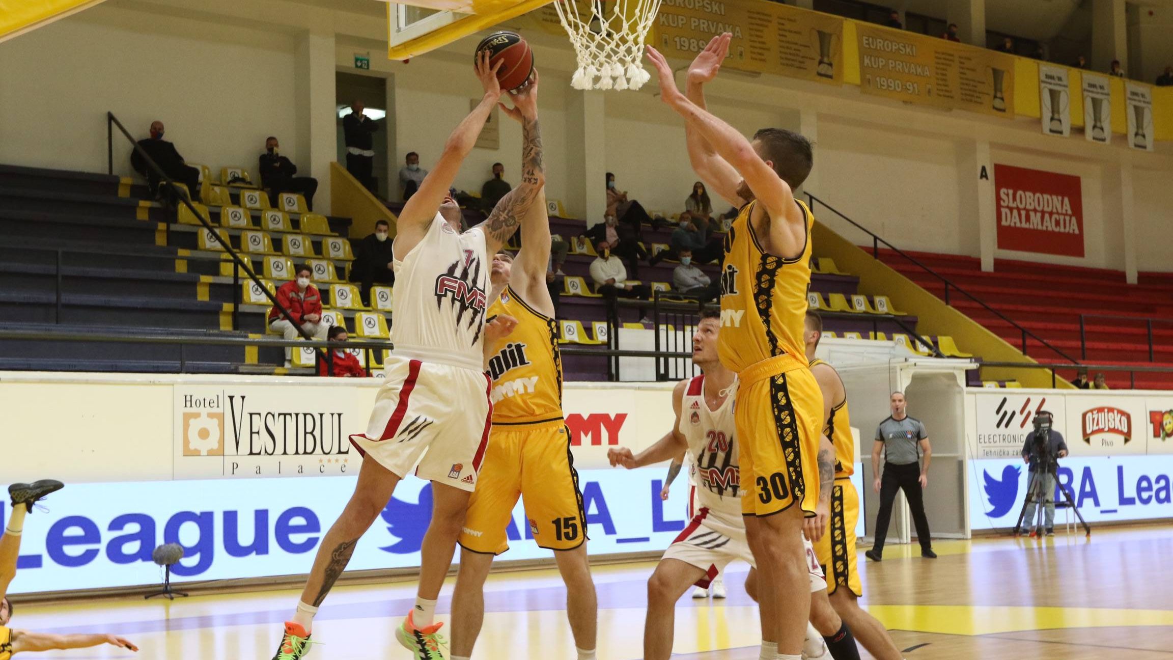 Košarkaši Splita pobedili FMP 1