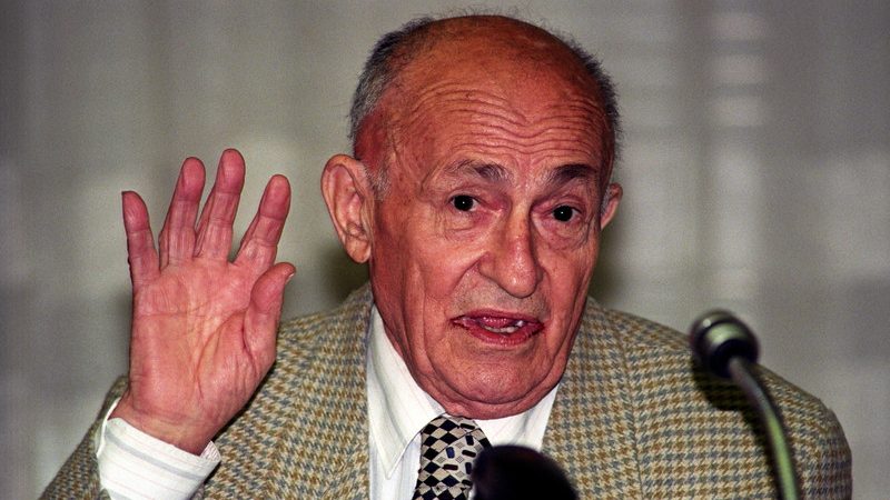 Deda Avram - jedan od simbola devedesetih 2 Deda Avram - jedan od simbola devedesetih 2