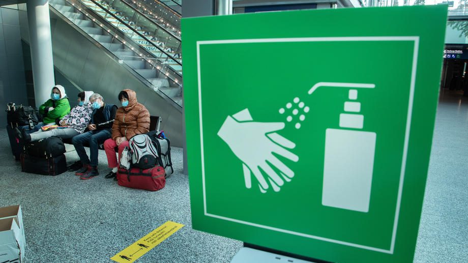 Još 2.282 novoobolela, 10 osoba preminulo, na respiratorima 74 1