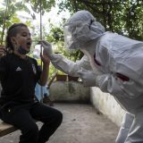 Bilans AFP: U svetu od korona virusa umrlo 1,7 miliona ljudi, zaraženo više od 80 miliona 2