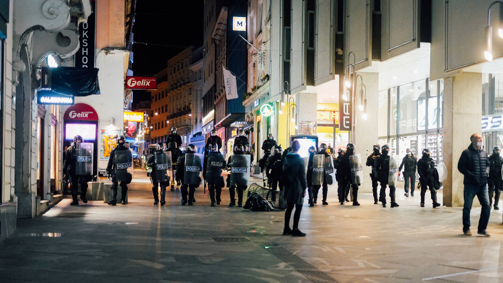 U Sloveniji bi neke vanredne mere mogle potrajati do 25. decembra 1